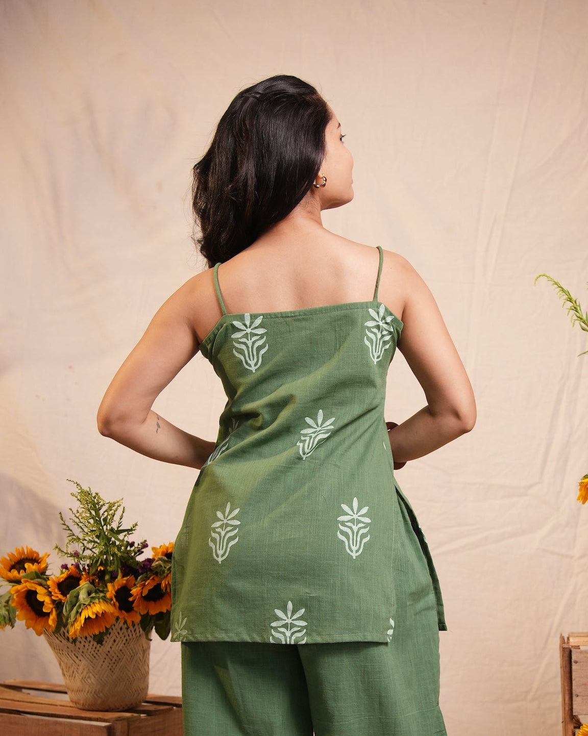Kaery Noodle Strap Short Kurti